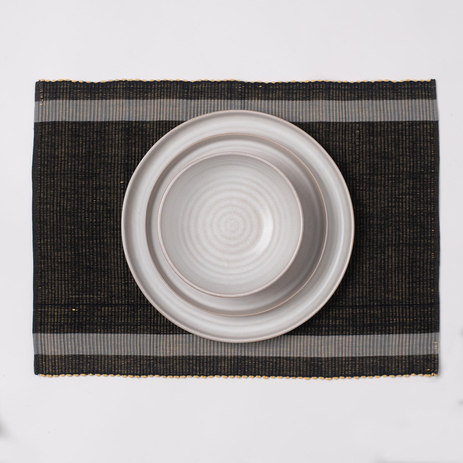Placemats set of 6 - Black & Gray With Yellow Tone