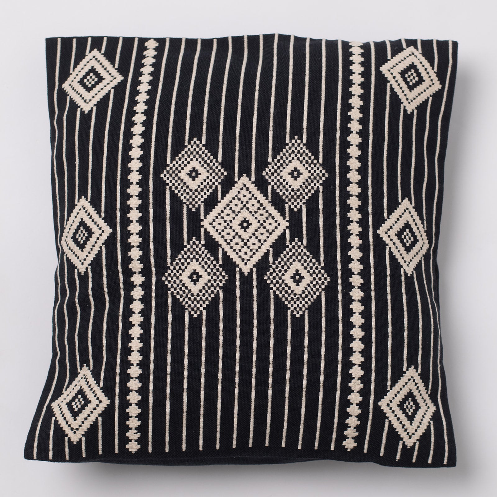 Dumbara Cushion Cover 16" x 16" - Black & White Diamonds
